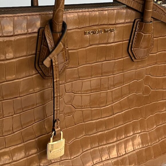 Michael Kors Croc Embossed Leather Adjustable Handbag Crossbody - Picture 16 of 16